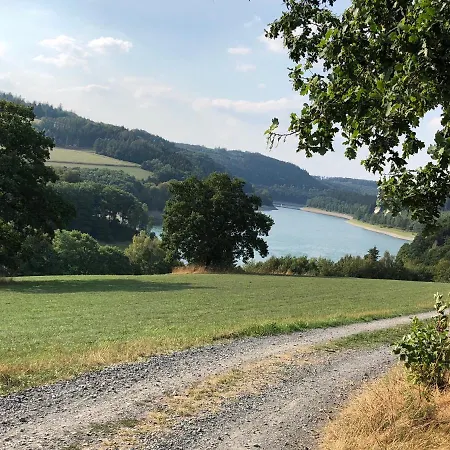 Modernisierte Ferienwohnung Im Schoenen Sauerland Meschede Exterior photo